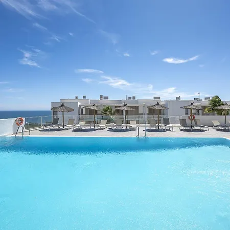 Sunrise Heights 2455 Sea View 아파트 *