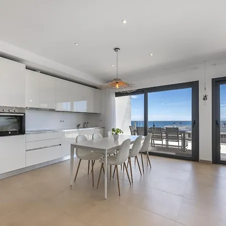 Sunrise Heights 2455 Sea View