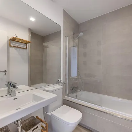 아파트 Sunrise Heights 2455 Sea View 마닐바